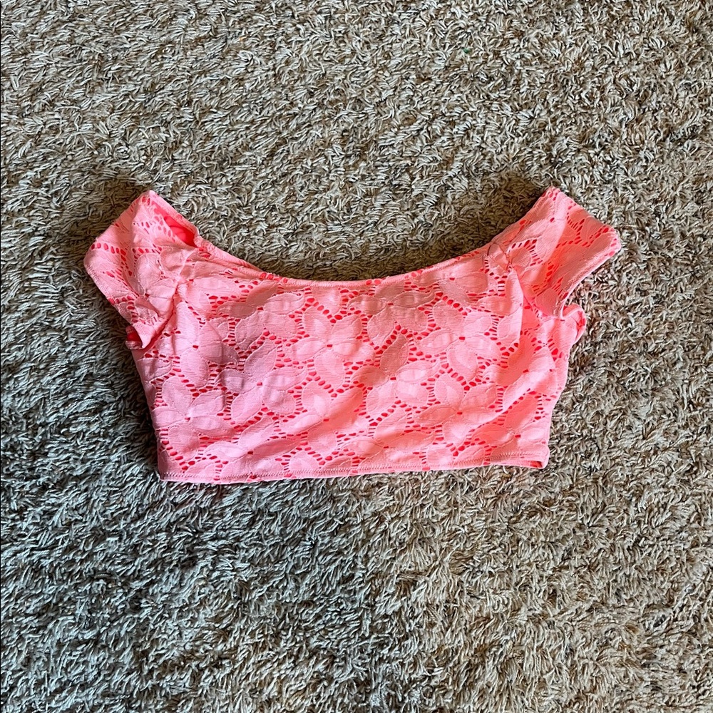 Victoria’s Secret Swim Top (L)